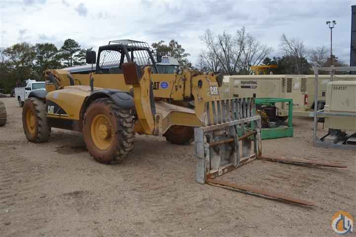 4X4 CAT TH560B Telehandler 10,000lb CAP