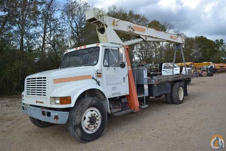1991 INTERNATIONAL 4700 BOOM TRUCK