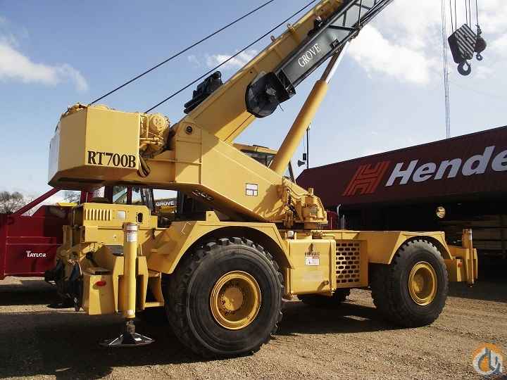 40 TON CAP GROVE RT700B CRANE