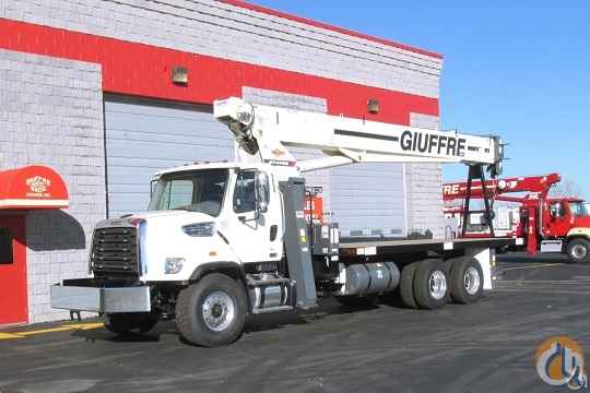 NEW 23.5 TON TEREX CRANE ON AUTO TRANS 108SD TRUCK