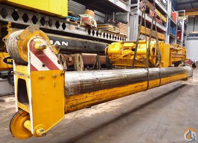 Liebherr LTM 1080-1 boom sections