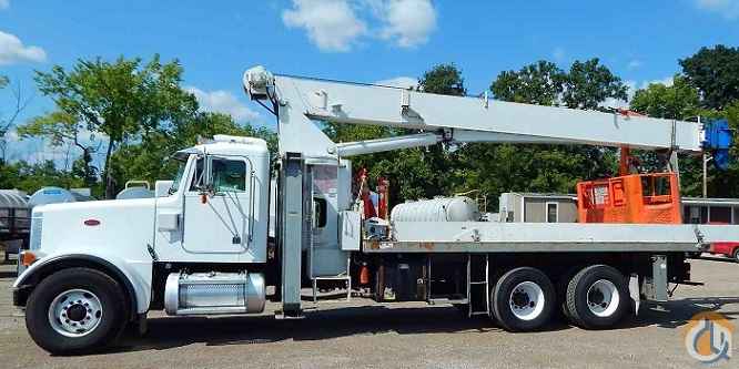 Manitowac 2892S - 2003 Peterbilt 378
