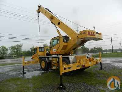 GROVE AT422 All Terrain Crane