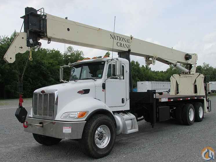 NATIONAL CRANE 900A 2005 Peterbilt 335