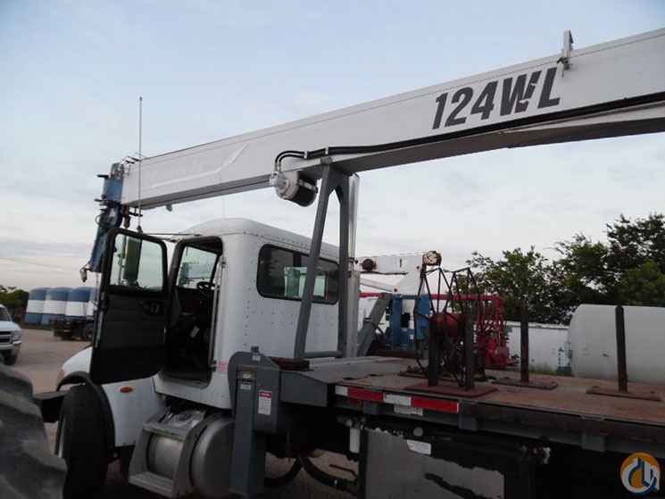 2006 Peterbilt Manitex 124WL 30 ton