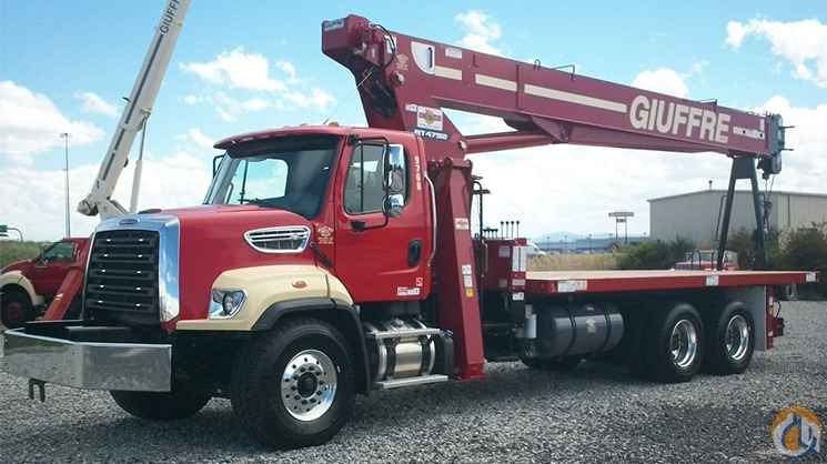 23.5 TON TEREX CRANE ON 2015 FREIGHTLINER 208SD CHASSIS