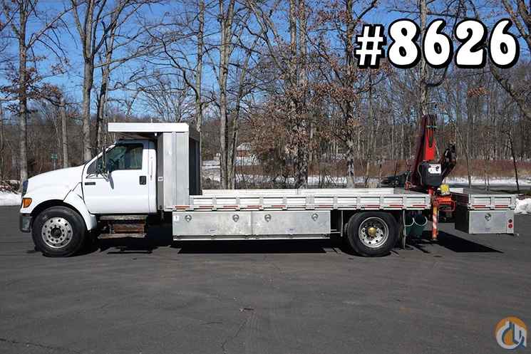 FORD F650 FASSI KNUCKLE BOOM CRANE TRUCK; 4 TON - UNDER CDL