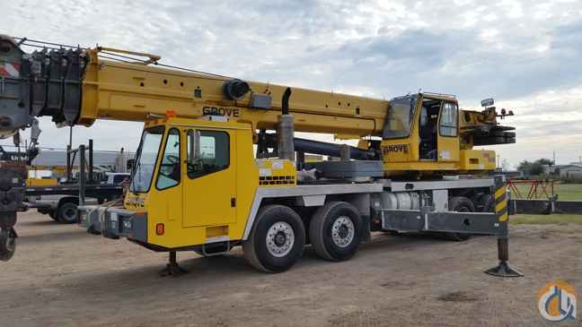 Grove TMS900E Truck Crane
