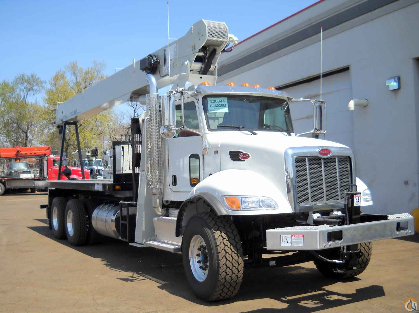 National 9103A 26-Ton Crane on 2015 Peterbilt 348 Truck