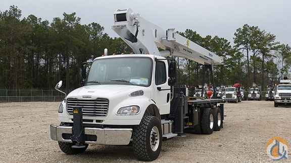 Manitex 30102C 30-Ton Boom Truck