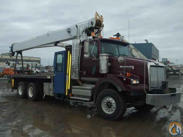 2010 Manitex Model 30102C - 30 Ton