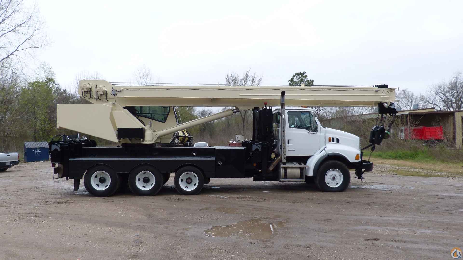 Used National 18127 40-Ton Boom Truck installed on 2005 Sterling LT 9513