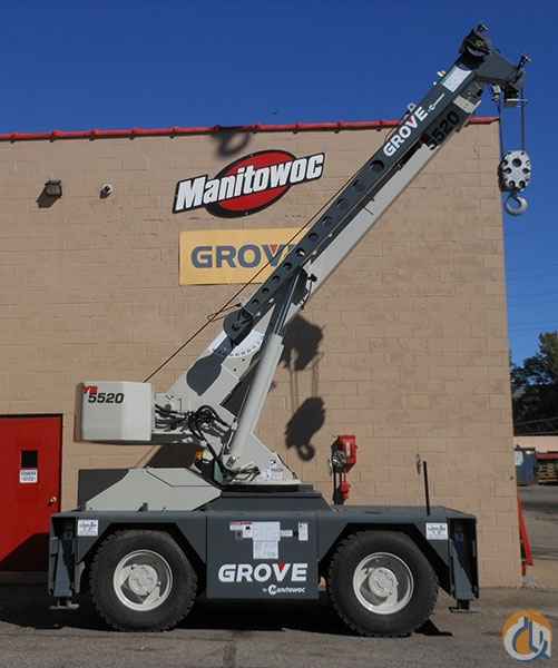 2013 Yard Boss 5520, 20 Ton Carry Deck