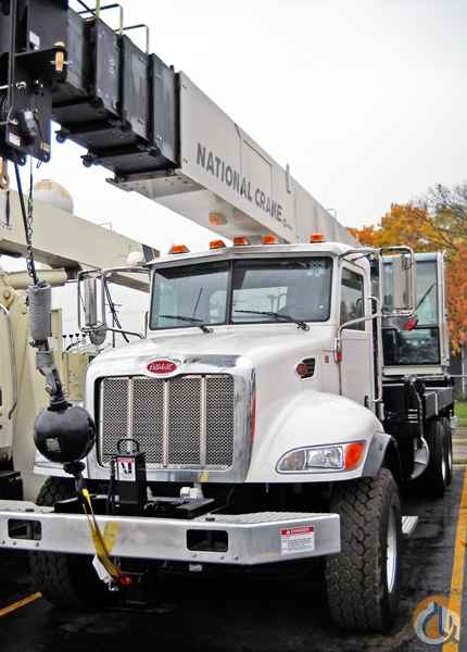New National 14127A 33-Ton Crane