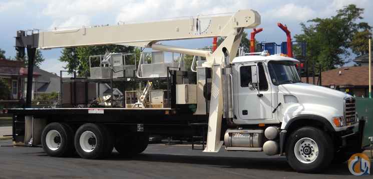 National 680E 2005 Call for price 3657U