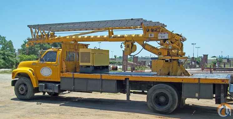 Electric SkyHook w/ Ford F800