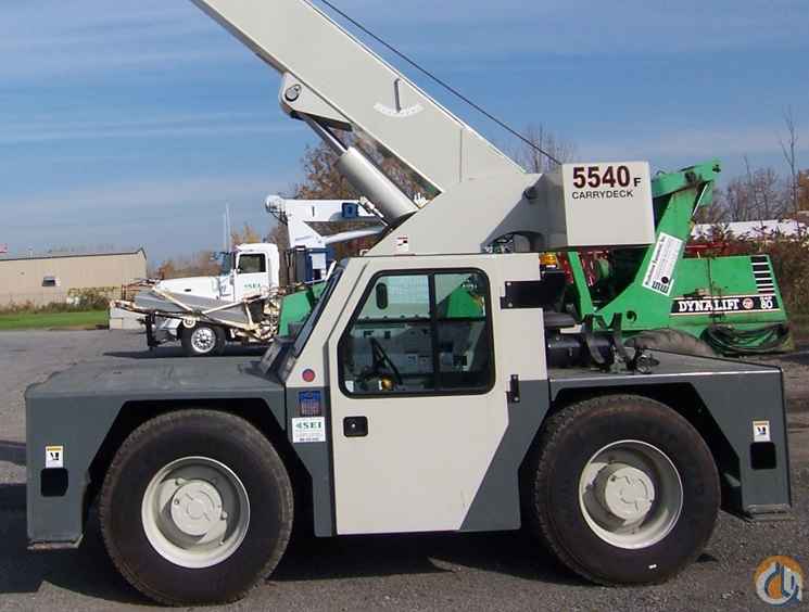 2009 Shuttlelift 5540F