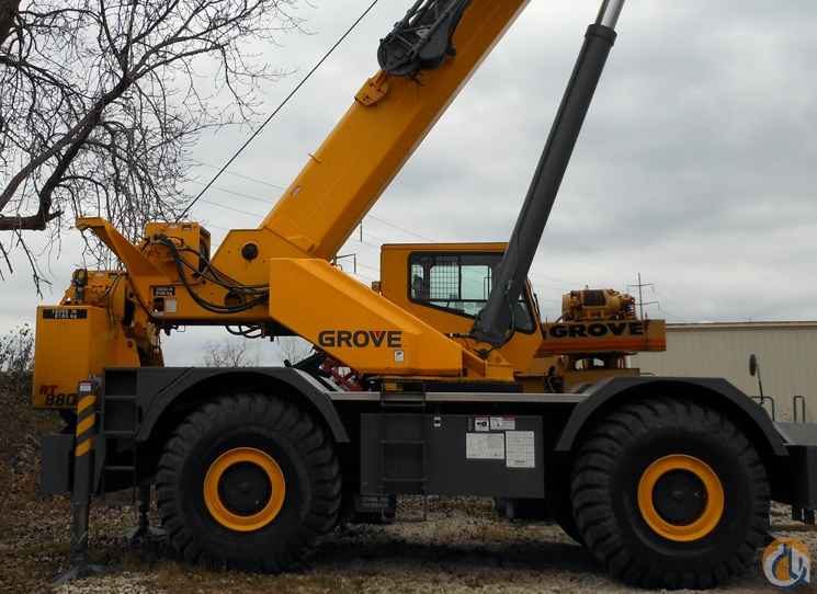 2009 Grove RT880E