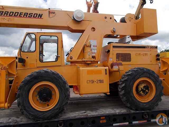 2008 Broderson RT300-2D