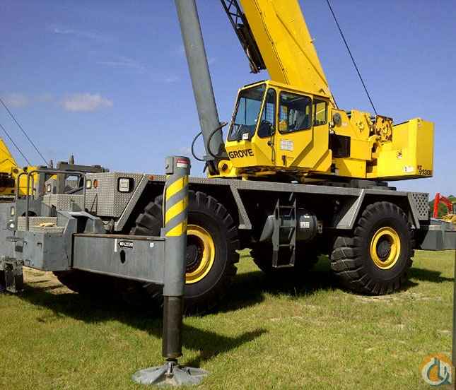 2005 Grove RT9130E Rough Terrain Crane