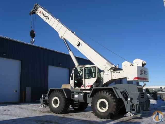 Terex RT780 Rough Terrain Cranes