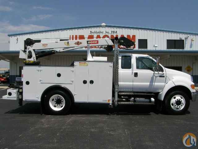 2008 Ford F-750 Quad Cab IMT 6025 10,500lb Crane