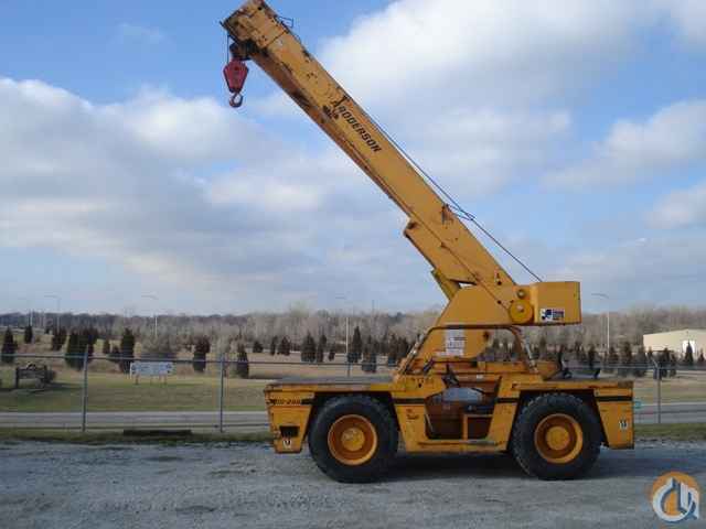 2001 Broderson IC-200-2C