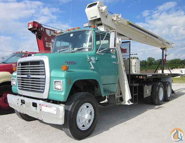 USED 14 TON NATIONAL 666B 1989 FORD