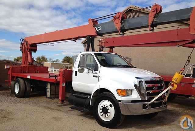 UNIC UR-1582 Rear Mount