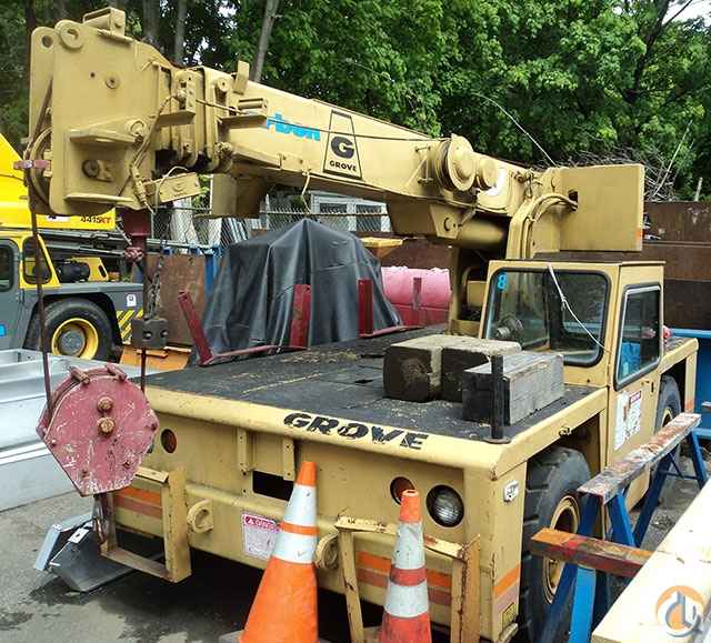 1985 Grove AP 308 Carry-Deck Crane