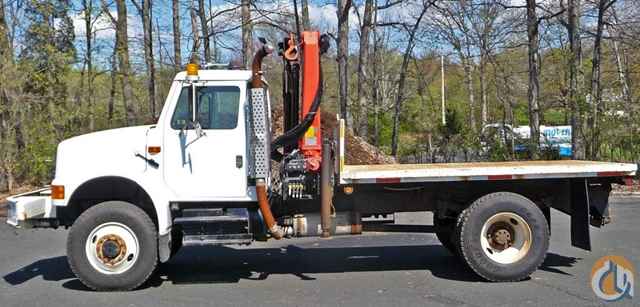 # 8181 - 2002 PALFINGER KNUCKLEBOOM PK7501; 6 TON; 1991 INTERNATIONAL 4800