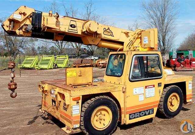 6-TON GROVE AP206 CARRY DECK CRANE