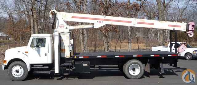 USTC CRANE MODEL 1500JBT; 15 TON; 1999 INTERNATIONAL 4700