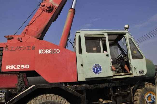 Kobleco RK250-II Rough Terrain Crane