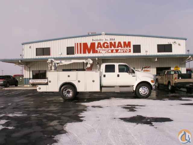 2007 Ford F750 Crew Cab 4004EH Auto Crane