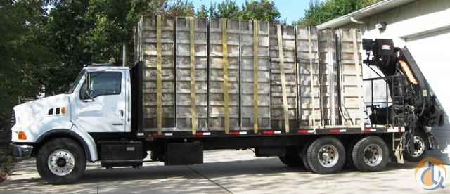 2001 PM Crane Model 34027LC