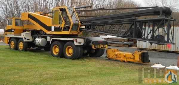 1993 American 7150 Conventional Truck Crane, Third Drum, Hydraulic drums