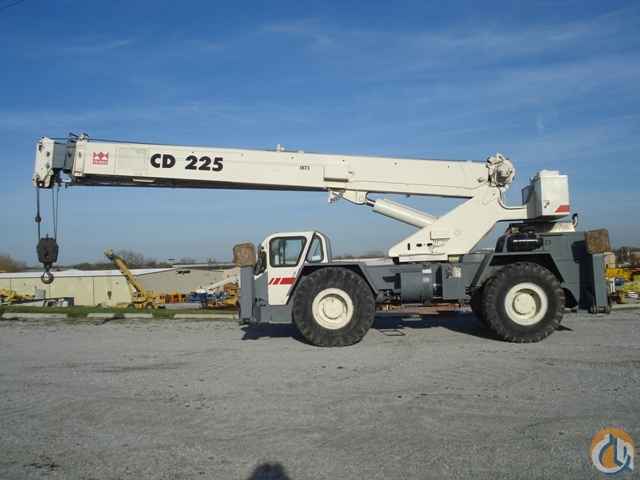 1999 Terex CD225