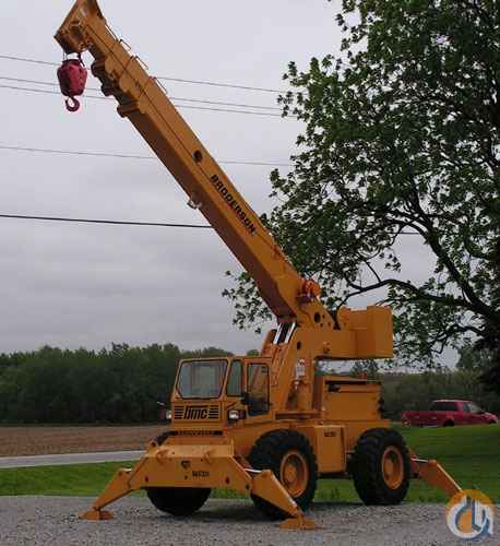 1994 Broderson RT-300-2B