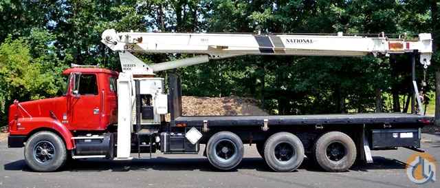 21 TON NATIONAL CRANE 800C; 1997 VOLVO WG64