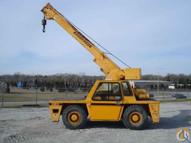 2002 Broderson IC-80-3F