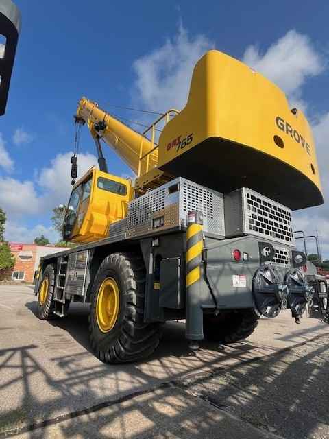 2025 Grove GRT 765