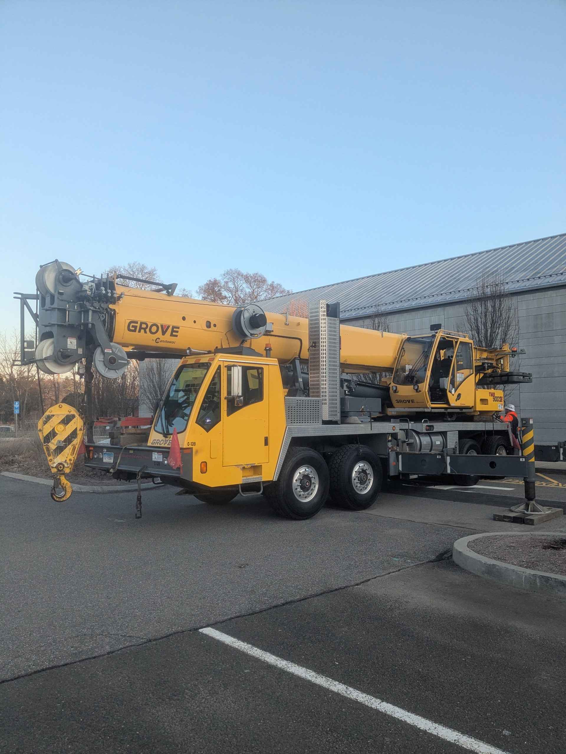 2014 Grove TMS 9000E