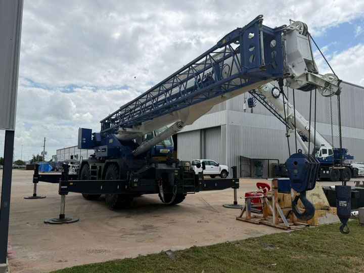 2012 Tadano GR-1000XL