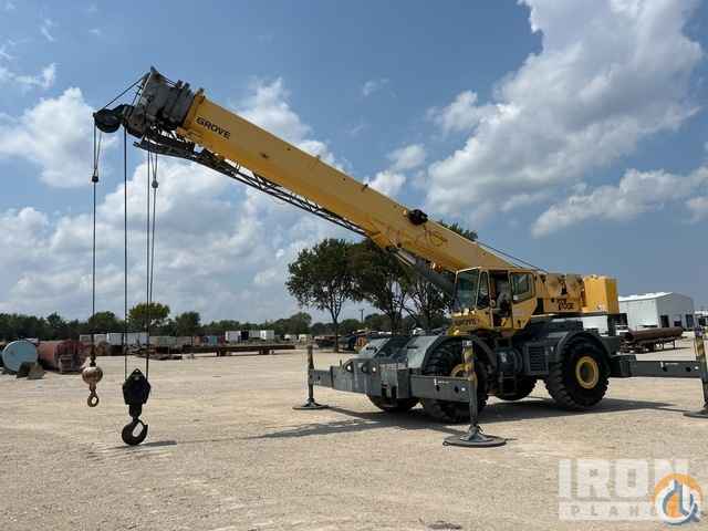 2008 Grove RT700E