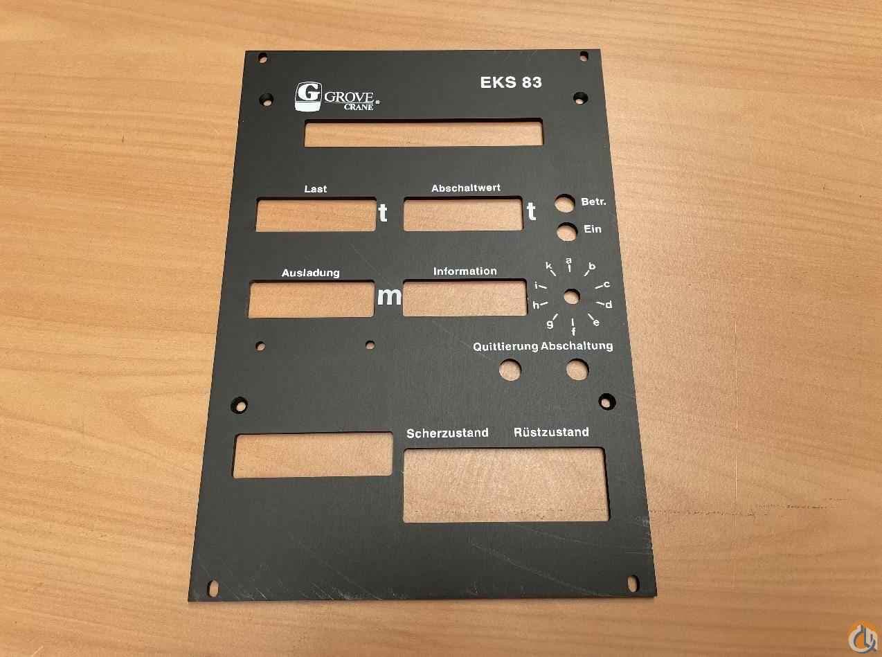 1576709 - Front EKS 83