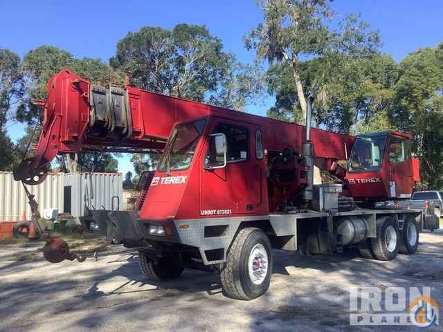 1997 Terex T 230