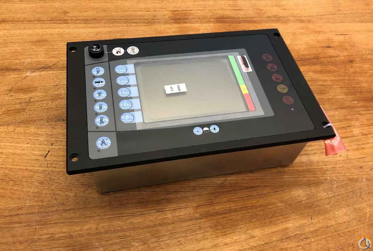 50350061370 - Console