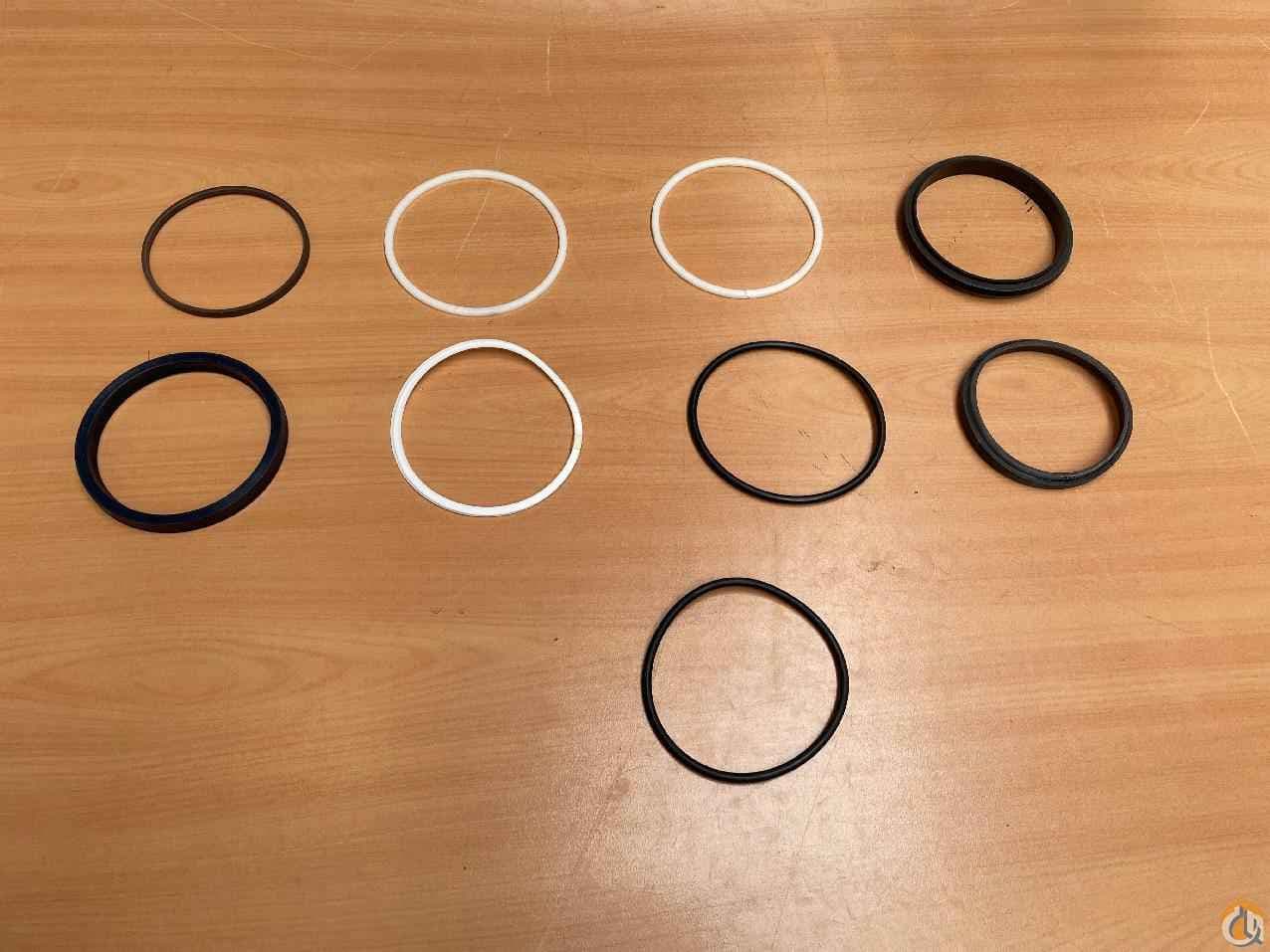 9752990391 - SEAL KIT.