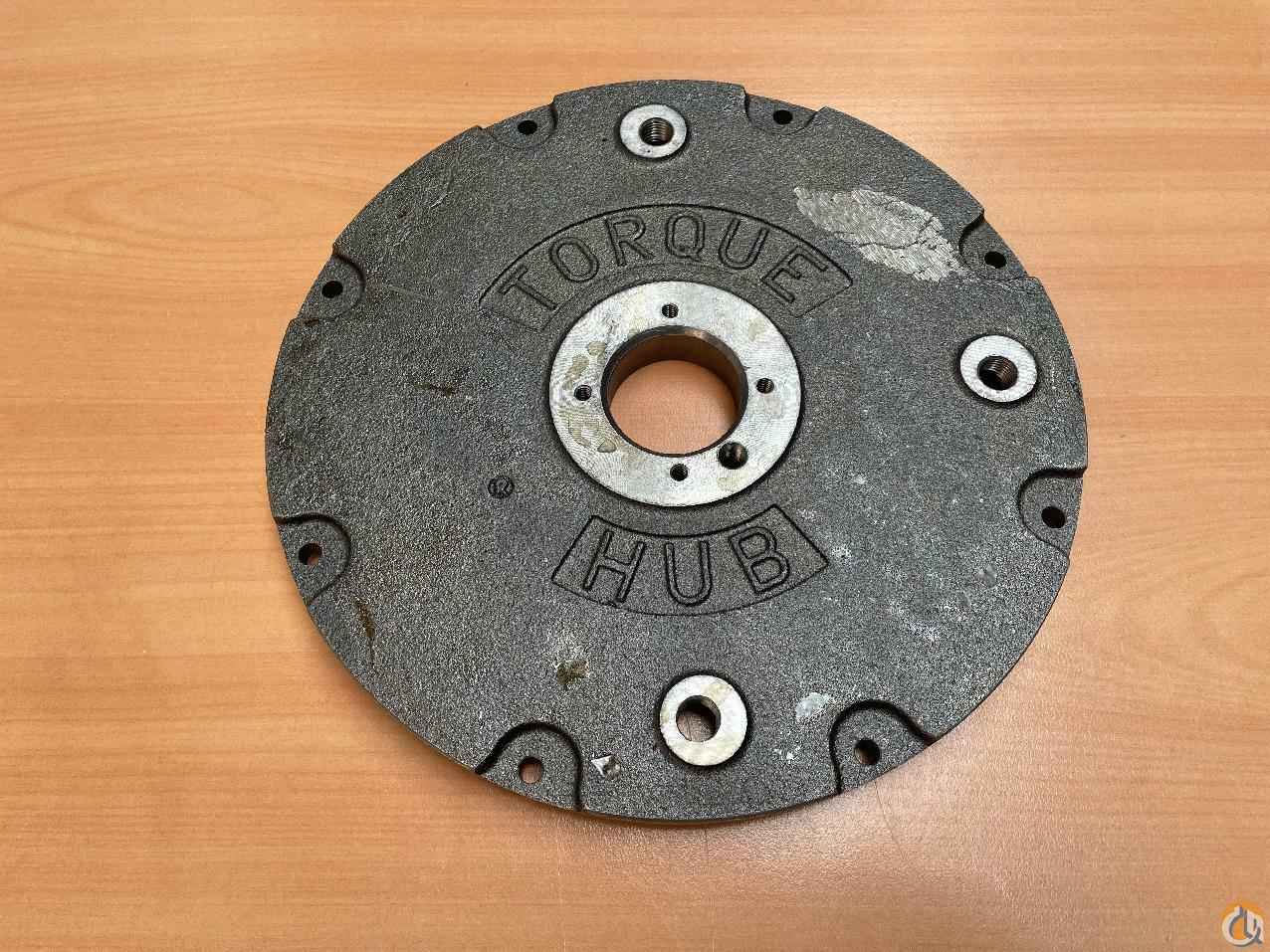 9548100266 - HUB COVER